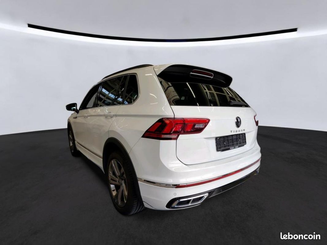 VOLKSWAGEN TIGUAN 2.0 TDI 150 DSG R-Line (image 8)