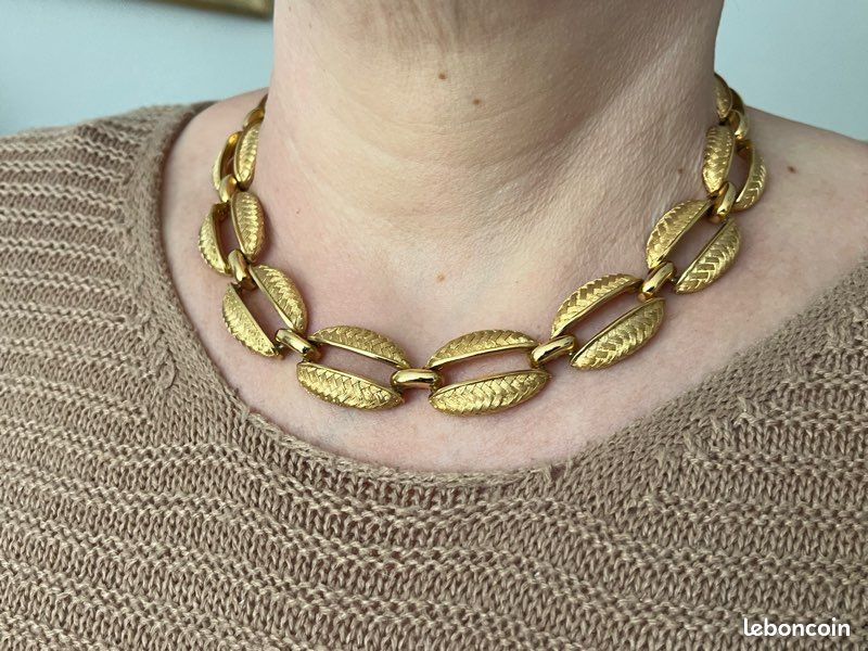 Collier ORENA Créateur Doré Avec Strass – Très Bon état