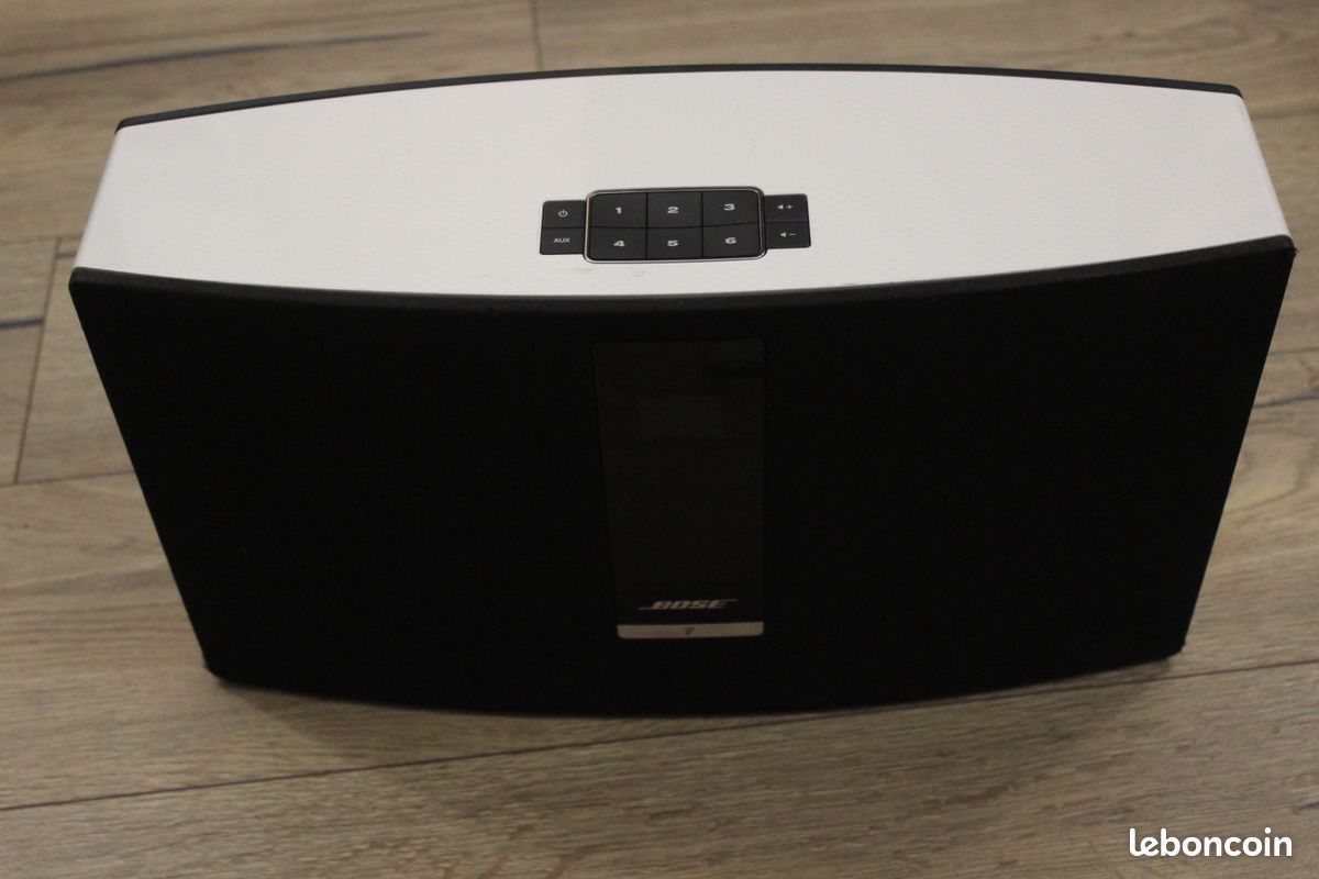 BOSE Soundtouch 30 (image 1)