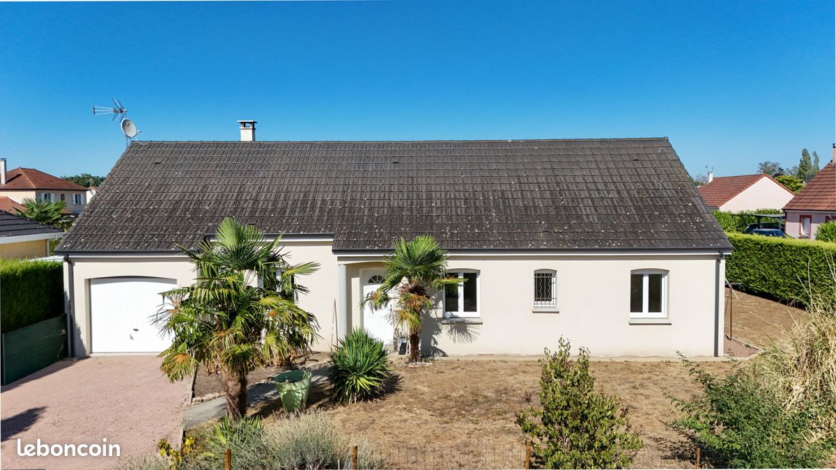 Maison 5 pièces 104 m² · à Villeneuve-sur-Allier · 104 m² · 193 500 €
