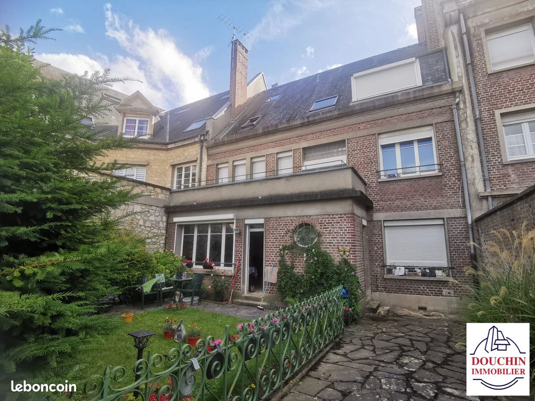 Immeuble 256 m² · à Abbeville · 256 m² · 520 000 €