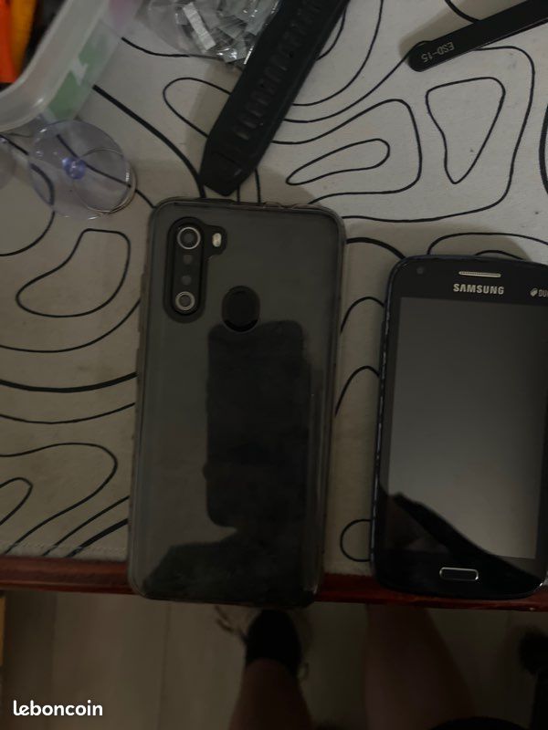 Lot de téléphone (image 11)