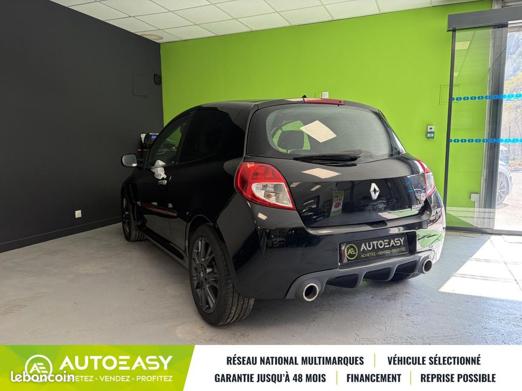 Renault Clio III RS 2.0 16V 197 CH (image 4)
