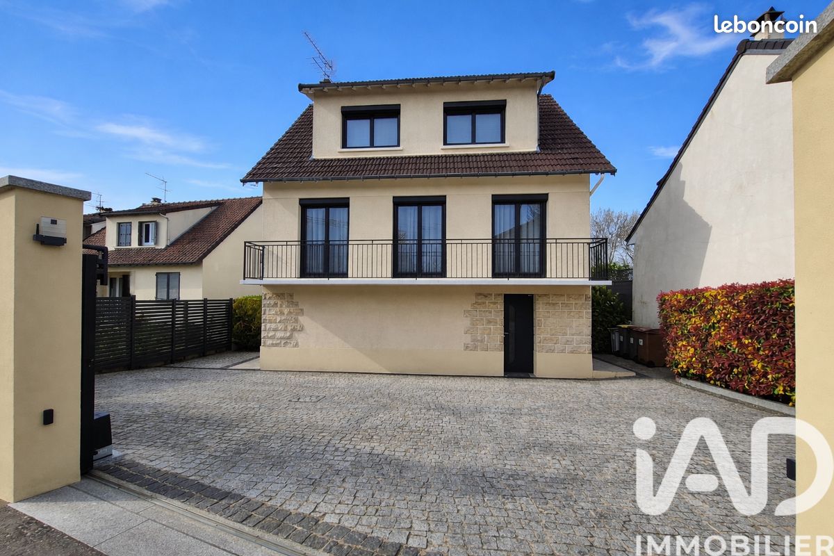 Maison 7 pièces 172 m² · à Méry-sur-Oise · 172 m² · 489 000 €