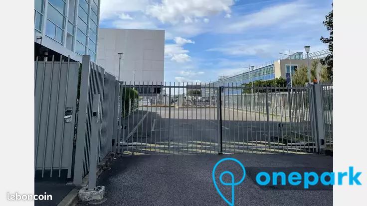 Parking 12 m² · à Dugny · 12 m² · 62 €/mois