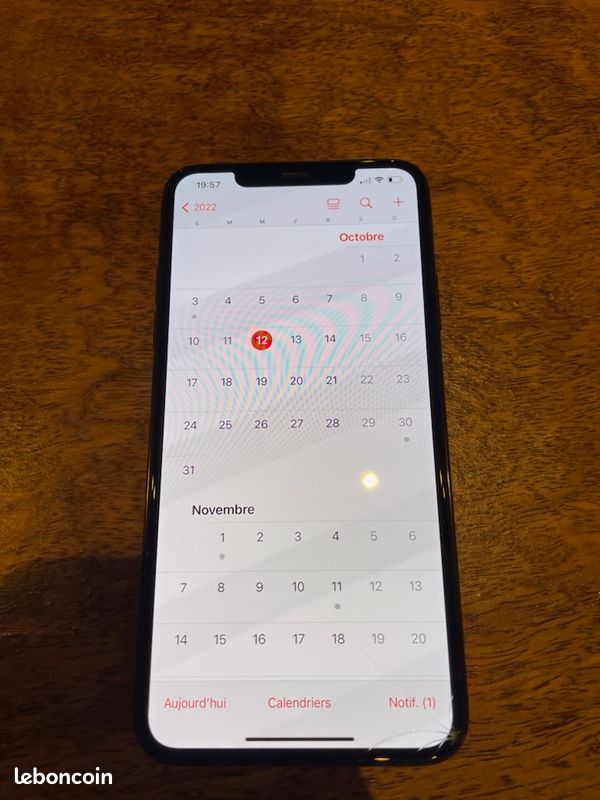 IPhone 11 pro max Gris sidéral / Noir 64 giga (image 3)