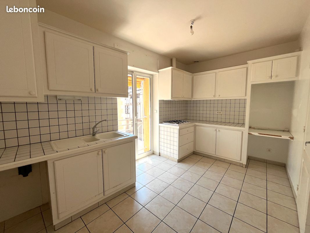 Appartement 3 pièces 86 m² · à Villeneuve-sur-Lot · 86 m² · 710 €/mois