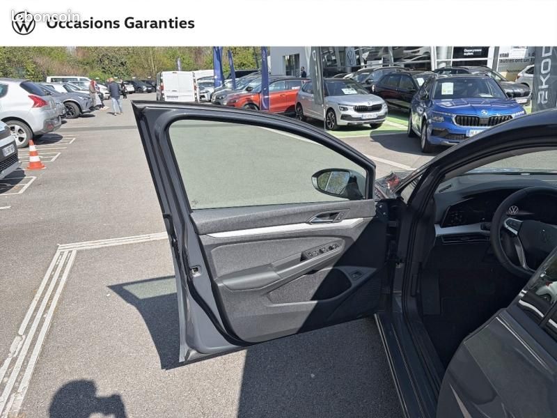 Volkswagen Golf 1.5 eHybrid 204ch VW Edition DSG6 (image 20)