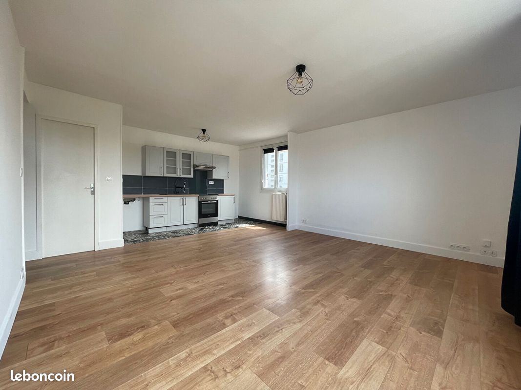 Appartement 2 pièces 52 m² · à Quimper · 52 m² · 690 €