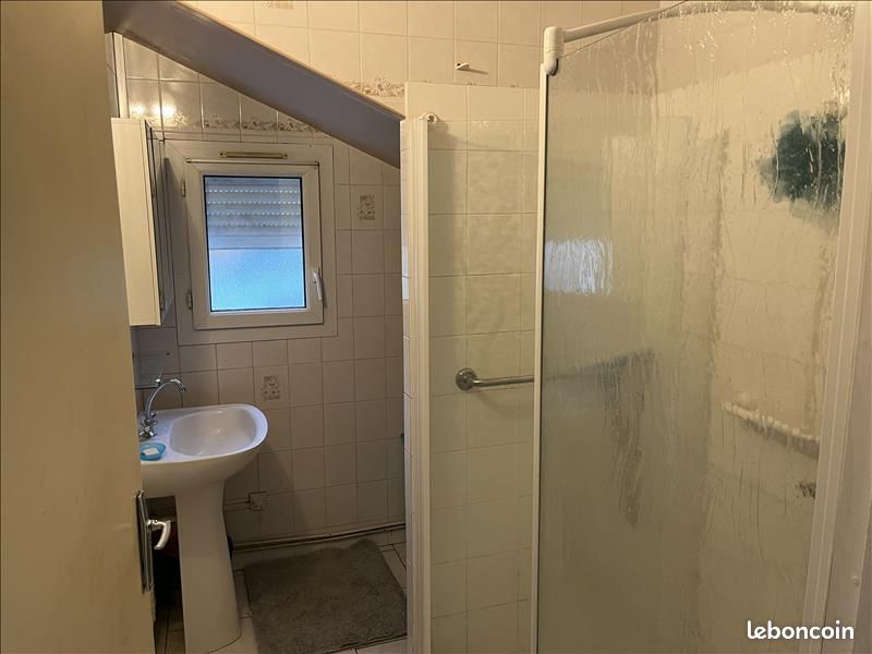 Pavillon 5 pièces 118 m² - Gond-Pontouvre 16160 (image principale 6)