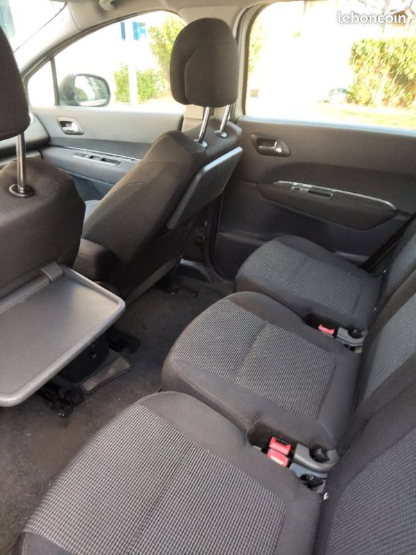 Peugeot 5008 (image 3)