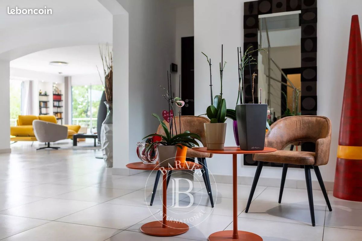 Villa 7 pièces 260 m² (image 8)