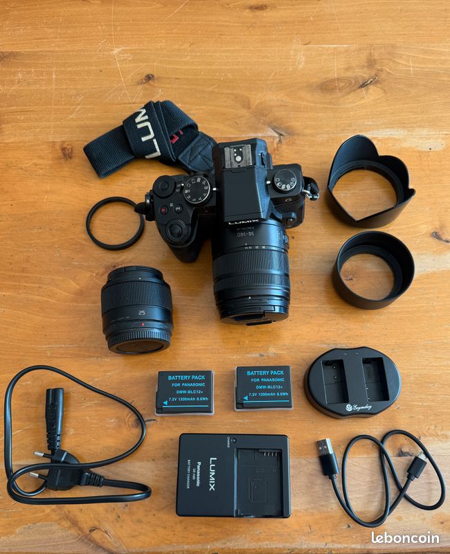 LUMIX GH4H ETAT NEUF / 4 BATTERIES / 2 CHARGEURS
