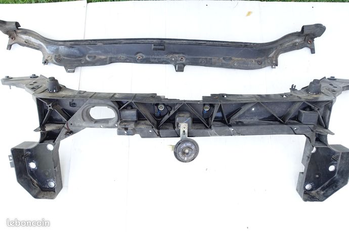 RENFORT PARE CHOC arriere (traverse) RENAULT CLIO 3 PHASE 1 8200290084 EUR 39,00 - FR