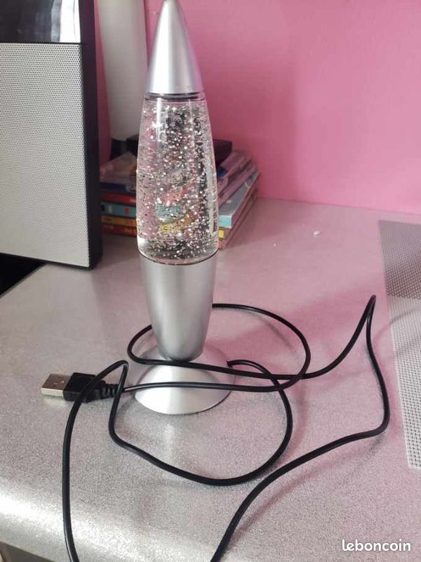 Balvi Lampe Rocket Couleur Argenté Design Amusant Et Déco Câble USB 5V 1A Plastique