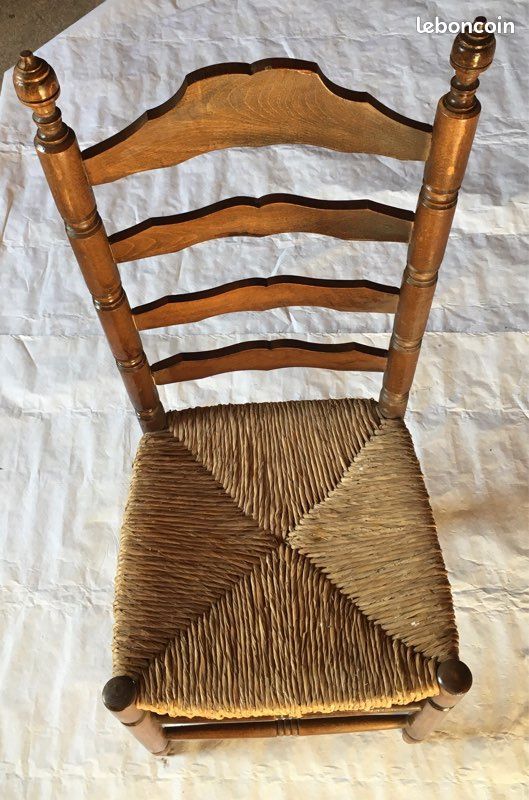 Chaise en bois (image 2)