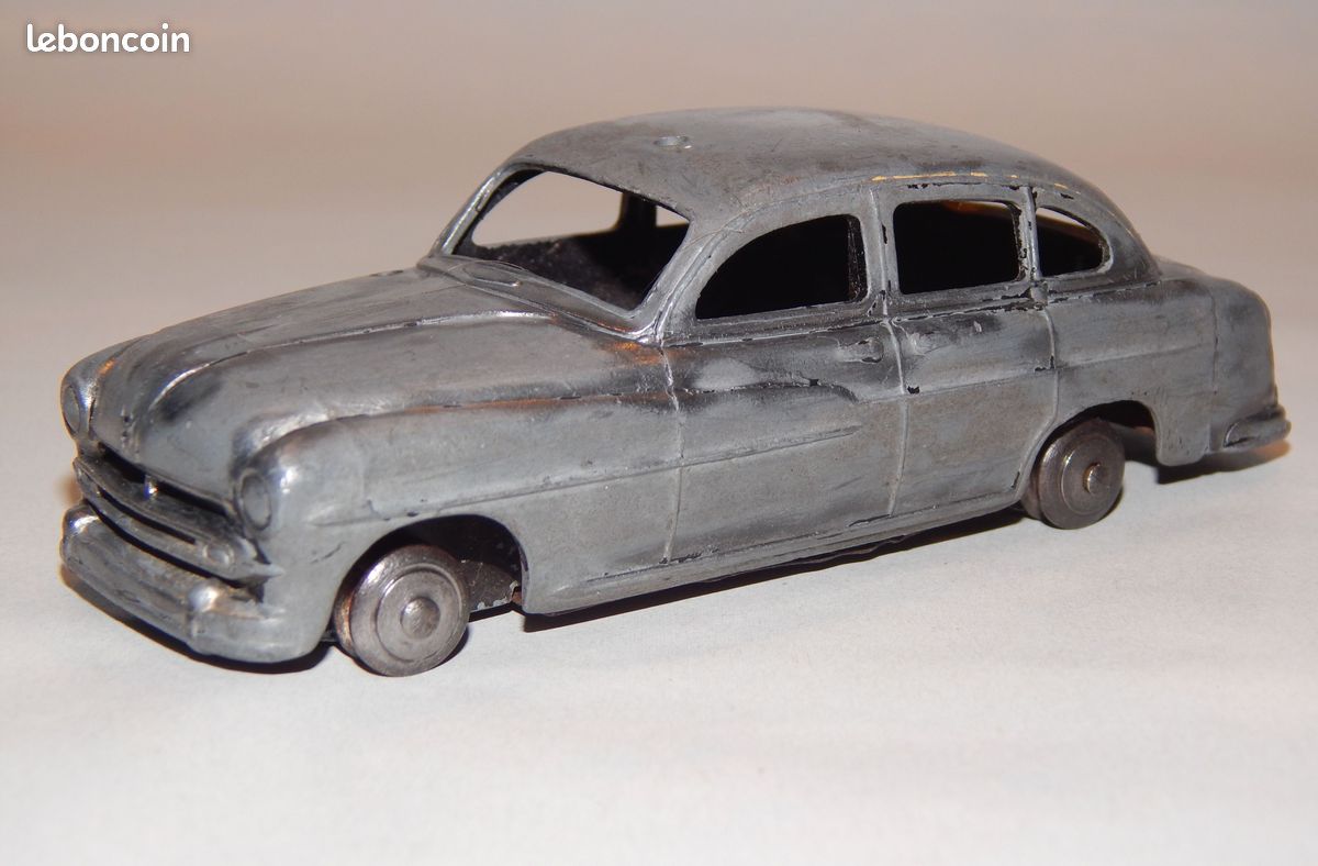 Dinky Toys 24q Ford Vedette Bleu Metallise Pneus M Et Plancher Petite