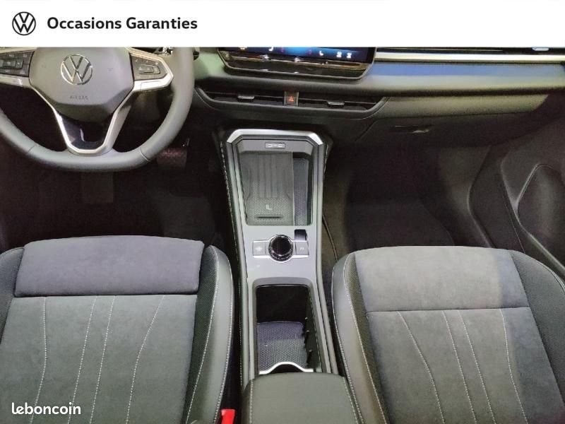 Volkswagen T-Roc 1.5 eTSI 150ch Style DSG7 (image 14)