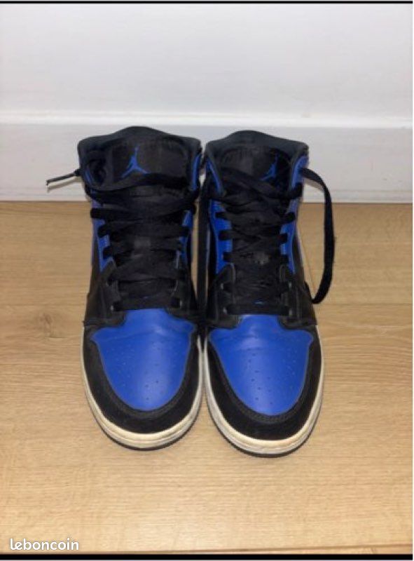 Air Jordan Retro bleue marine/noir Chaussures
