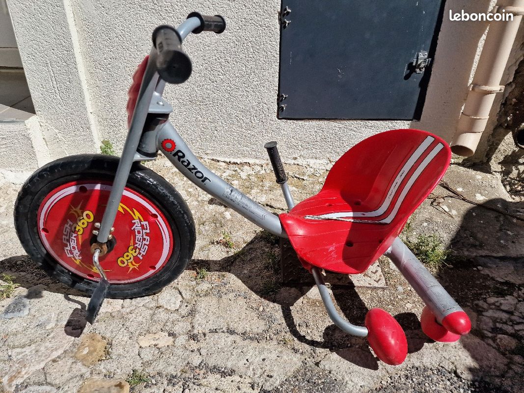 Vélo dérapant Flash Rider 360 RAZOR (image 1)
