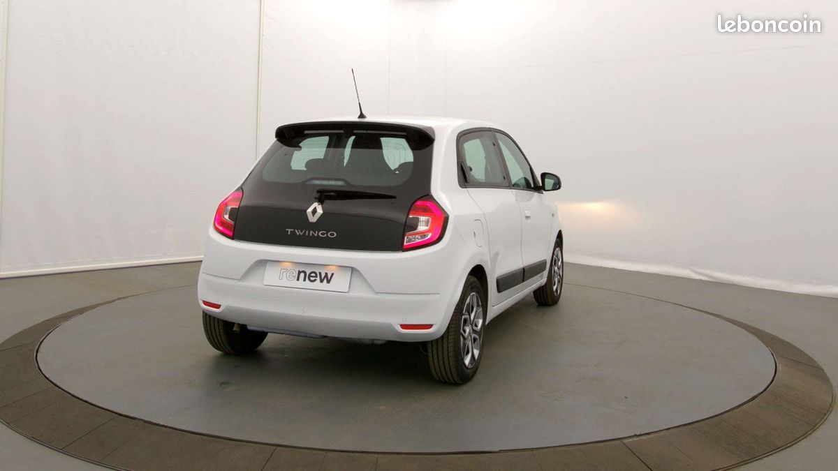 Renault twingo iii sce 65 equilibre (image 14)