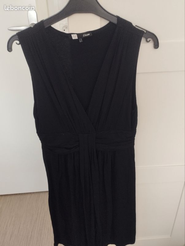 Robe (image 1)