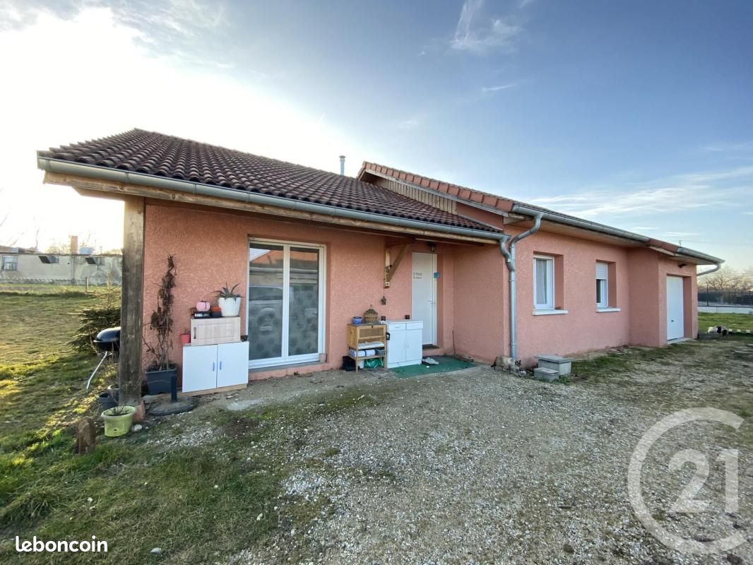 Maison 5 pièces 101 m² · à Faverges-de-la-Tour · 101 m² · 254 000 €