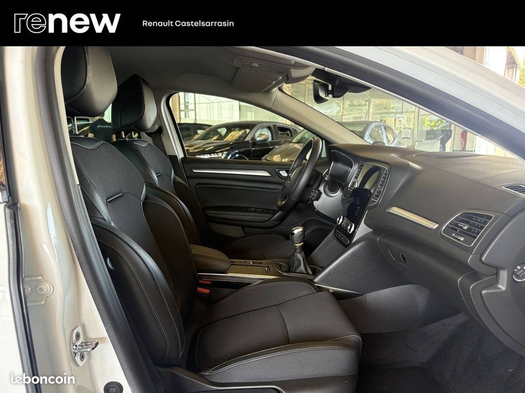 RENAULT Mégane IV Berline Blue dCi 115 - 21B Intens (image 28)
