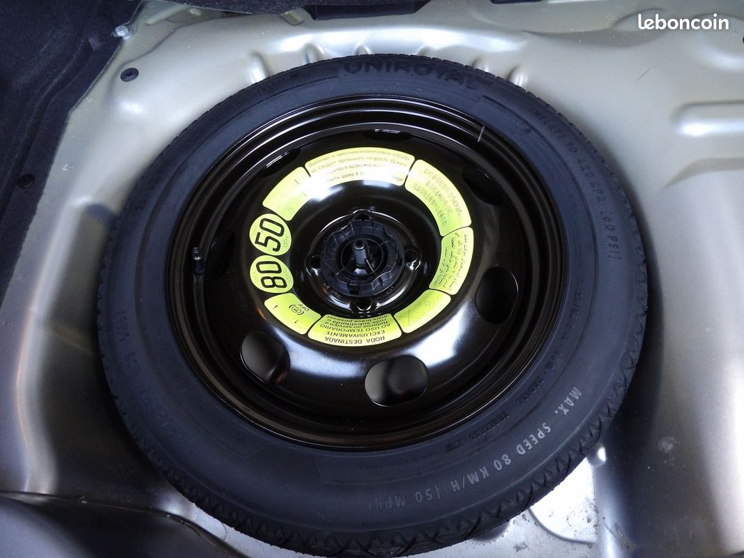 Citroen C4 CACTUS BLUEHDI 100CH S&S SHINE E6.D-TEMP (image 9)