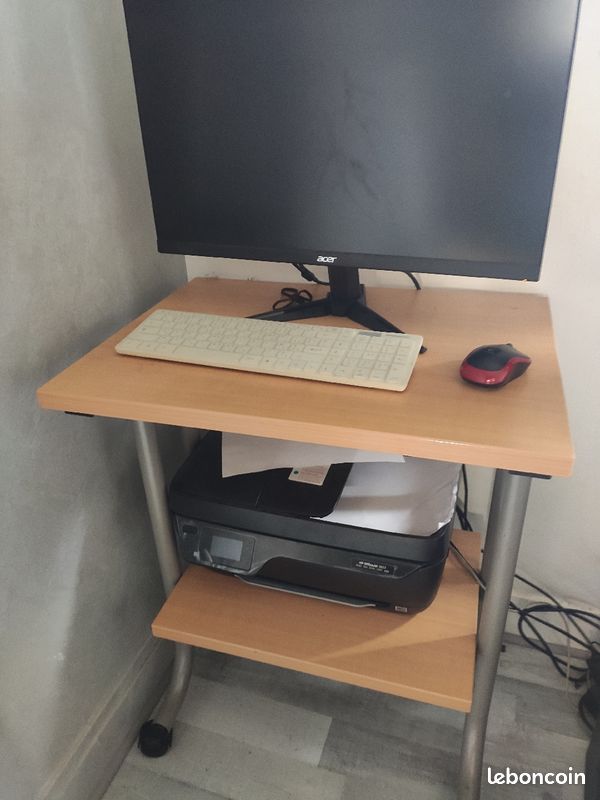 Bureau (image 2)