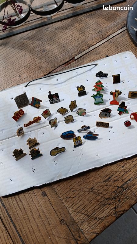 Lot de Pin's (image 15)