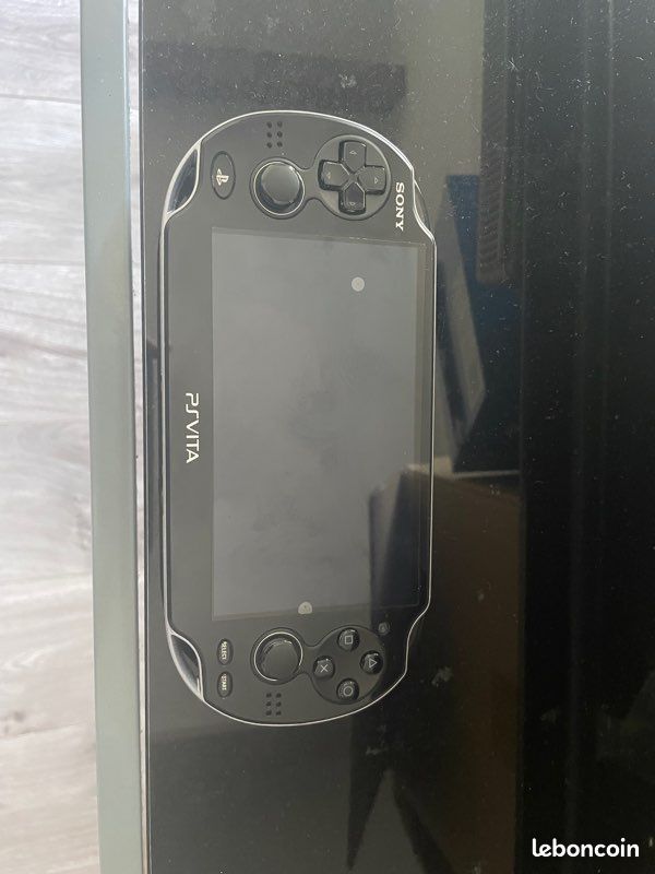 Ps vita model 1004 Oled (image 7)