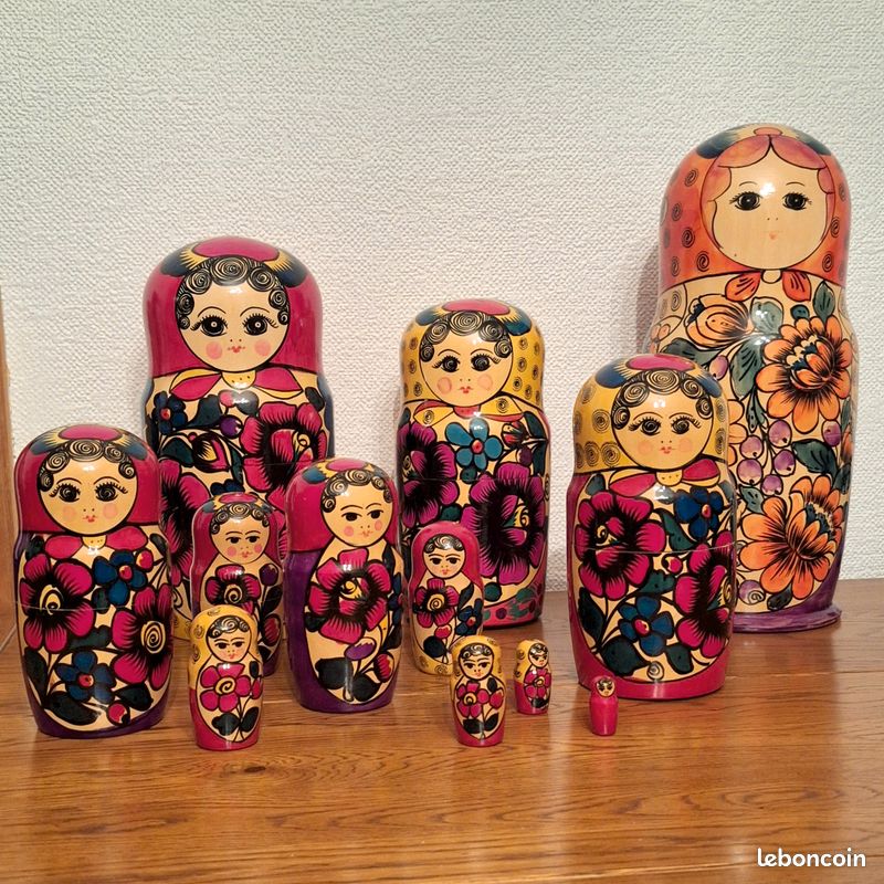 Matriochka 12 poupées russes Collection