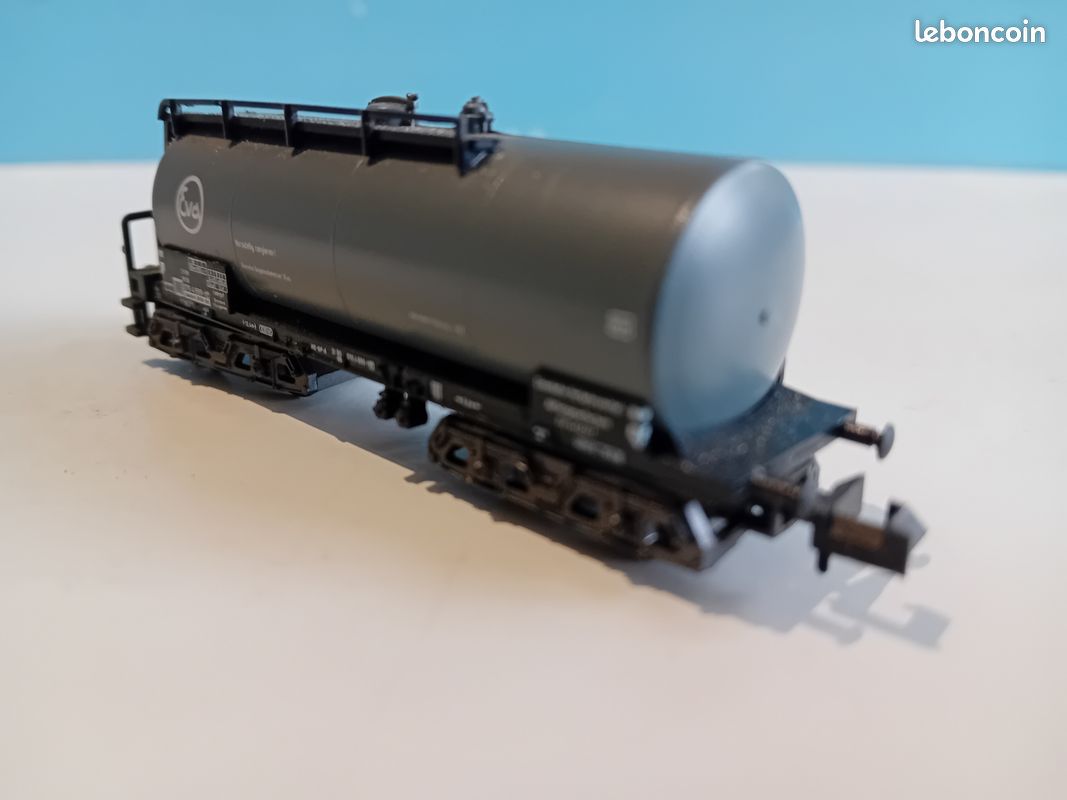 Wagon citerne Fauvet Girel Ermewa SNCF ép. V REE-MODELES REE-WB656