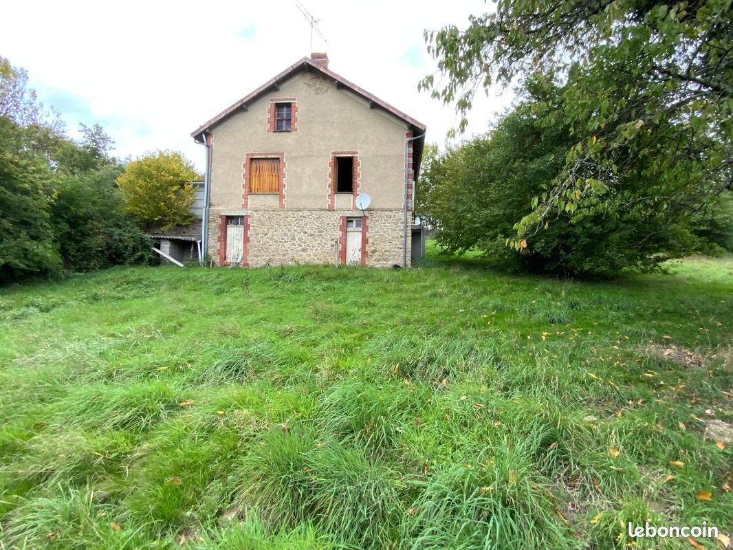 Maison 5 pièces 100 m² · à Genouillac · 100 m² · 36 000 €