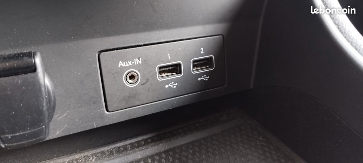 RENAULT CAPTUR 1.0 TCE GPL 100 INTENS - ENTRETIEN RENAULT - CARPLAY CAMERA COCKPIT - GARANTIE 6 A 36 MOIs (image 24)