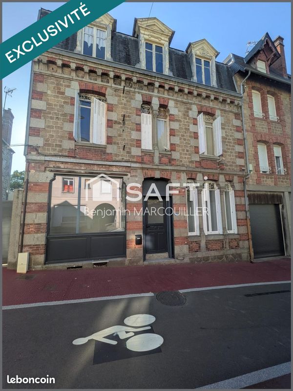 Maison 12 pièces 243 m² · à Vire Normandie · 243 m² · 149 500 €