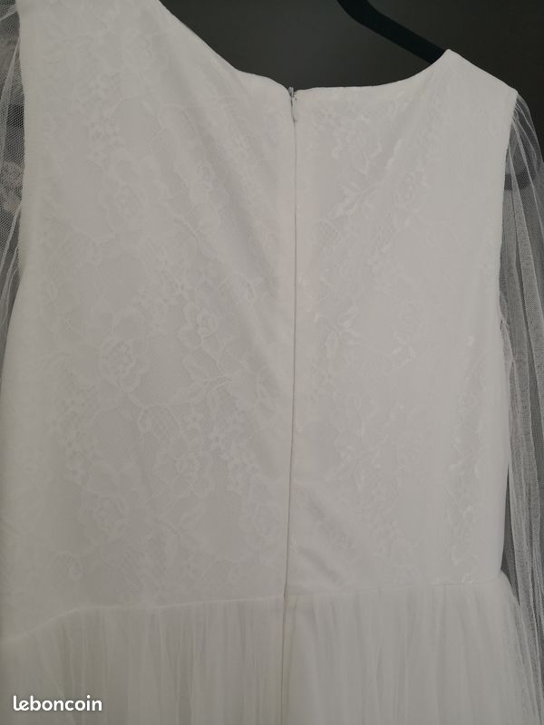 Robe de mariée décolleté Plongeant Neuve (image 5)