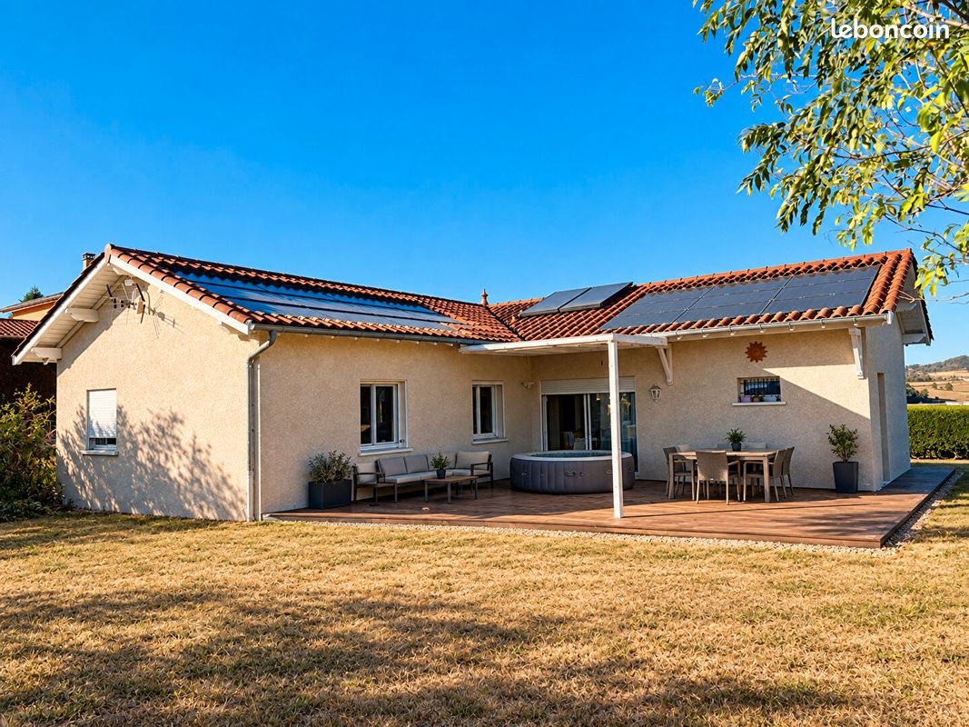 Maison 4 pièces 102 m² · à Saint-Laurent-de-Chamousset · 102 m² · 310 000 €