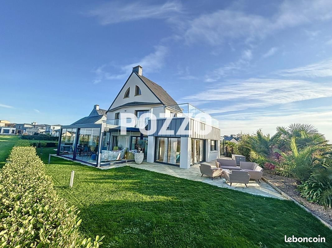 Maison 9 pièces 340 m² · à Donville-les-Bains · 340 m² · 1 470 000 €