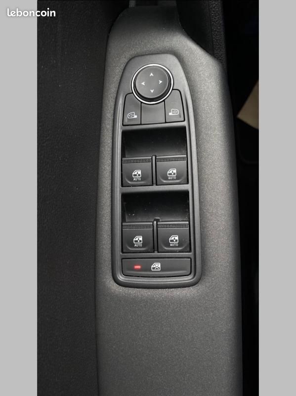 Renault Captur TCe 100 GPL Evolution (image 15)