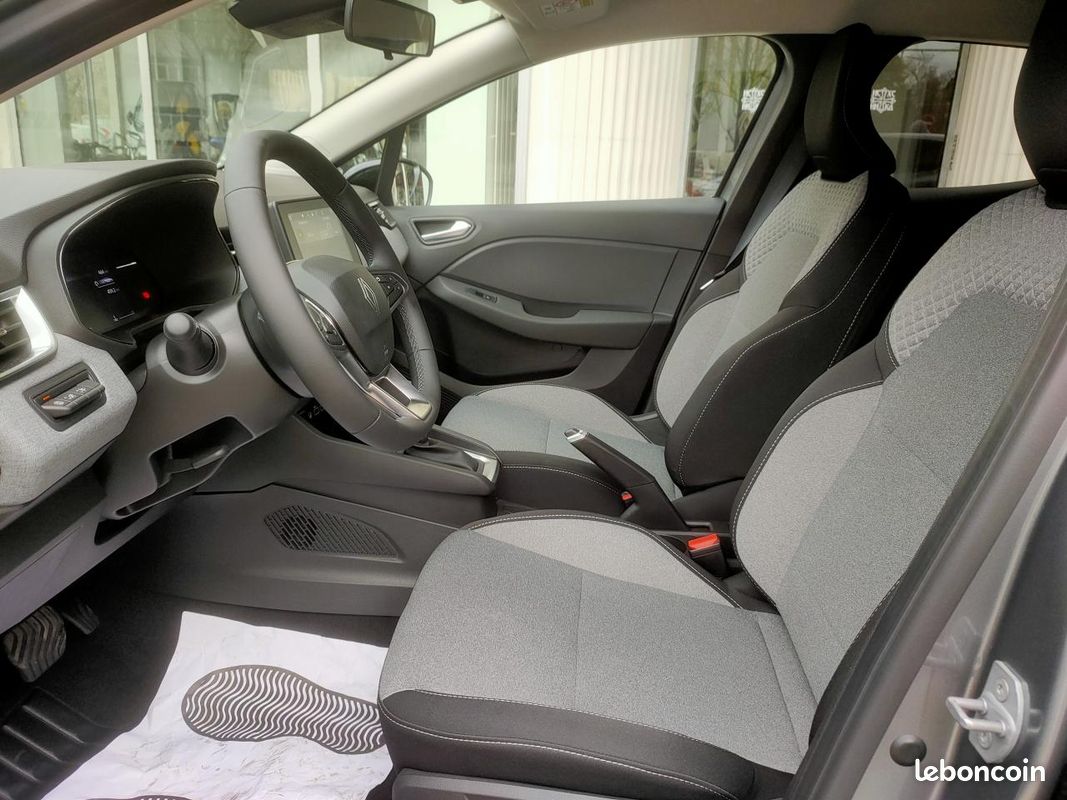 RENAULT CLIO 1.0 Tce - 90 V BERLINE EVOLUTION BV AUTOMATIQUE (image 11)
