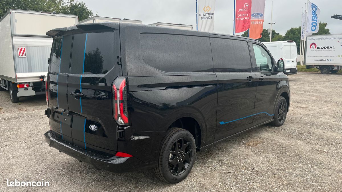41 990 HT / Ford transit custom sport 320 l2h1 2.0 ecoblue 170 cv bva noir neuf / tva recuperable (image 3)