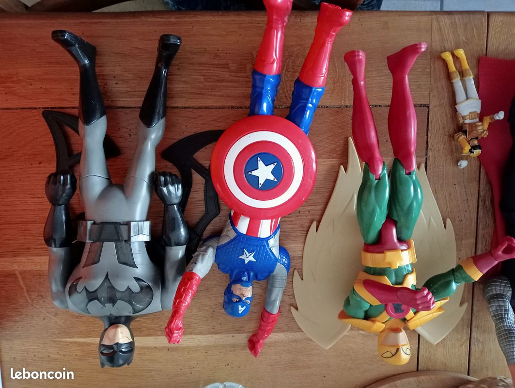 Lot 9 figurines Marvel 30 cm (image 2)