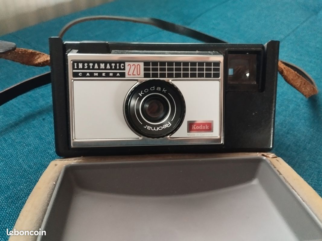 Appareil Photo Argentique Kodak Instamatic 220 – Vintage – Fonctionnel