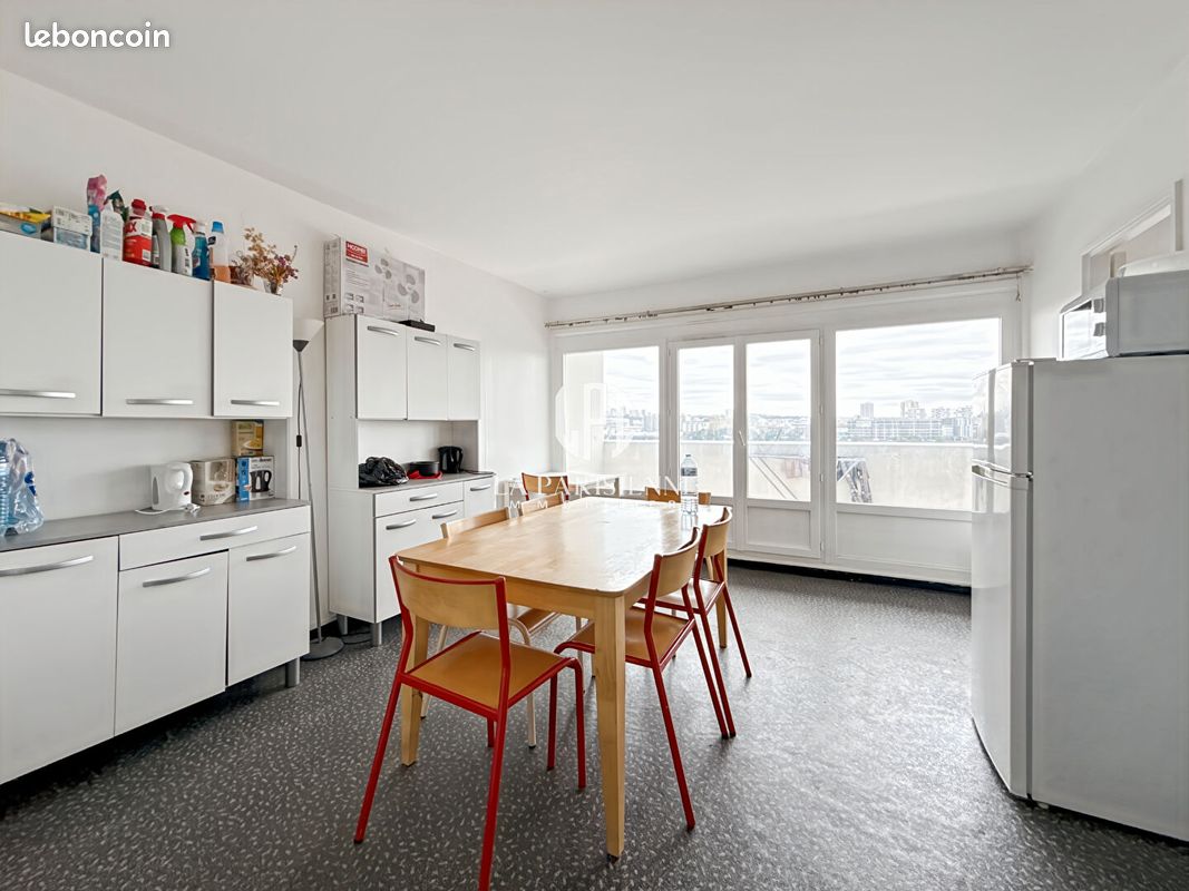 Appartement 4 pièces 75 m² · à Aubervilliers · 75 m² · 249 800 €