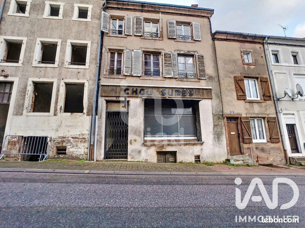 Maison 9 pièces 195 m² · à Badonviller · 195 m² · 24 000 €