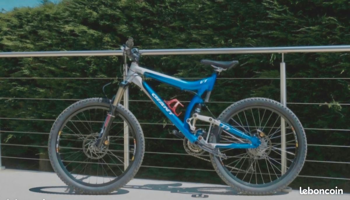 VTT Giant taille M (image 1)