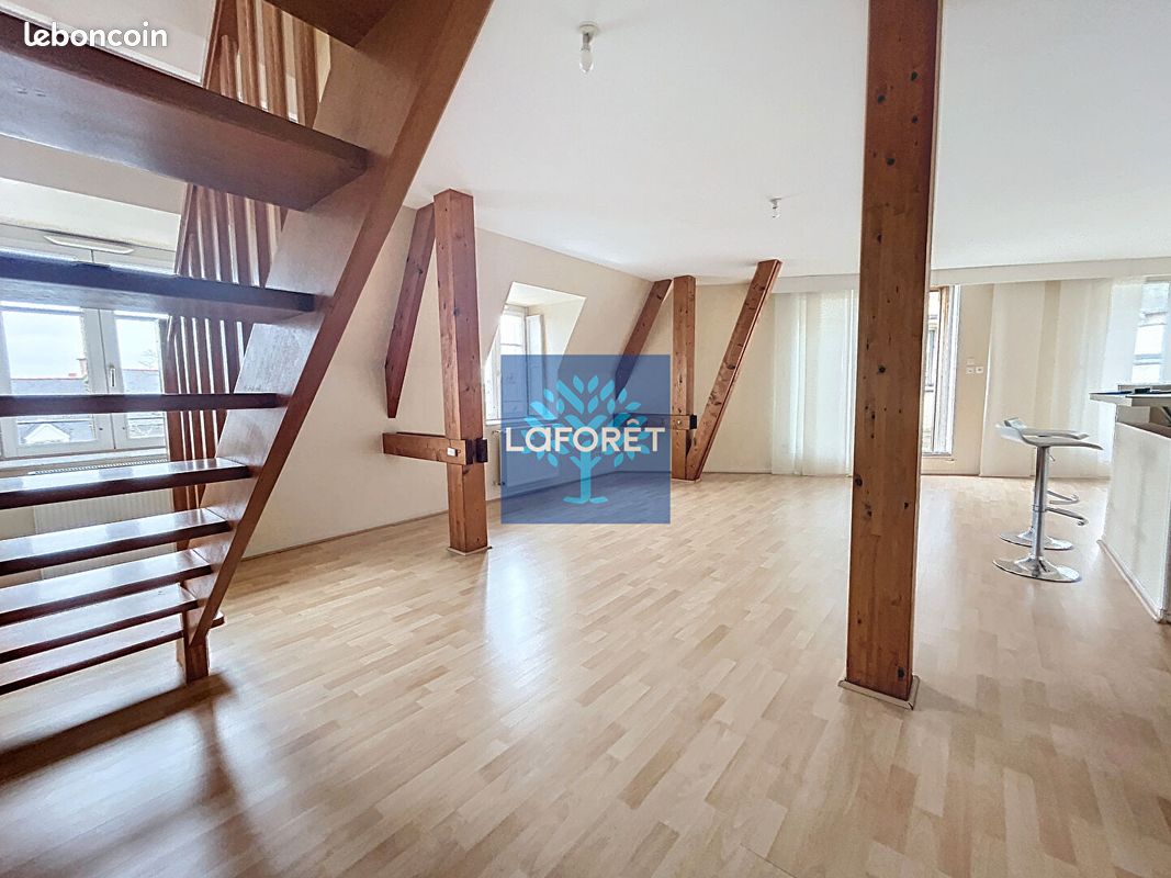 Appartement 4 pièces 105 m² · à Fougères · 105 m² · 940 €/mois