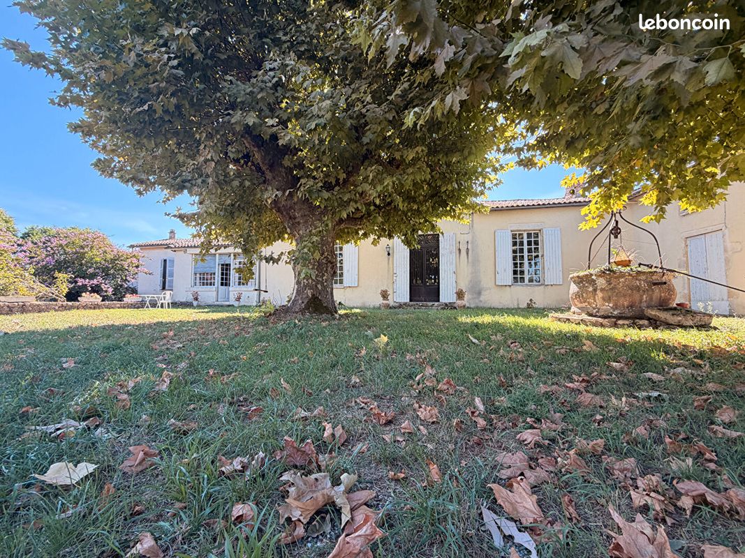 Maison 7 pièces 316 m² · à Preignac · 316 m² · 319 000 €